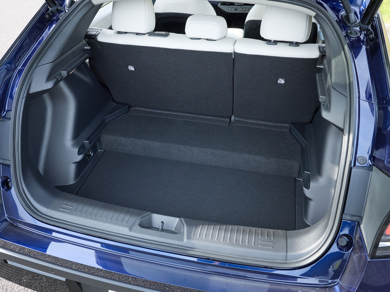 日産 リーフ 2025年モデル B7 Xの価格・性能・装備・オプション（2025