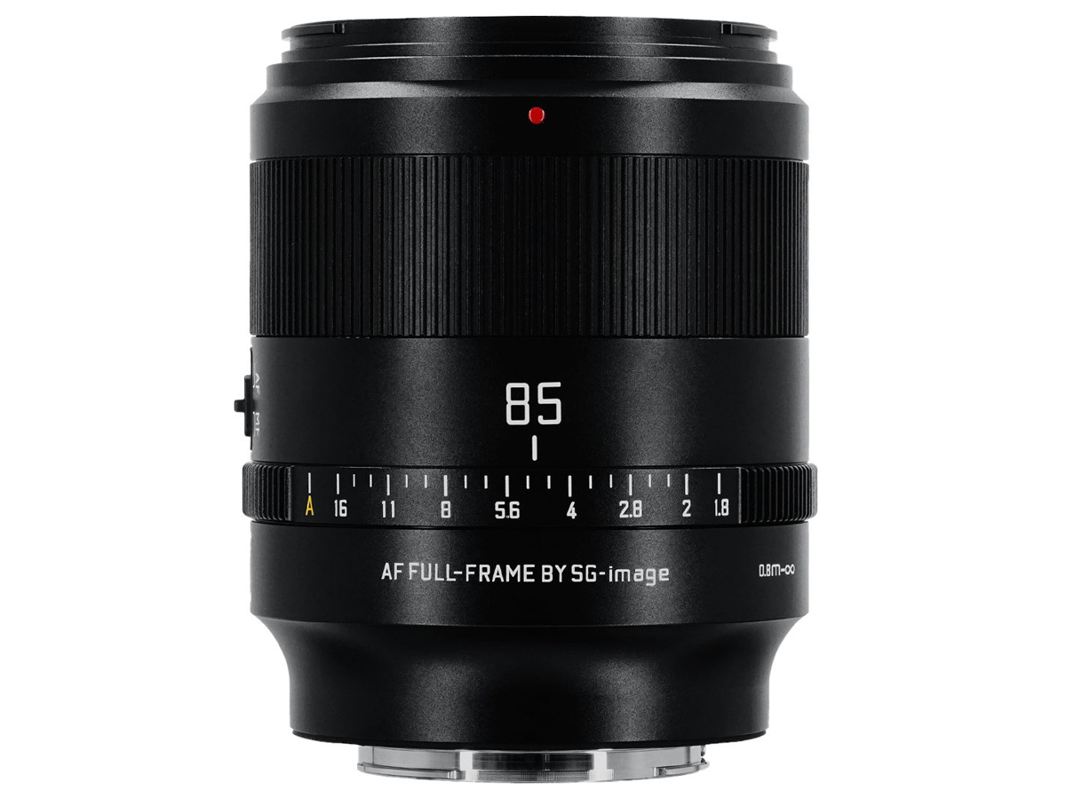 AF 85mm F1.8 STM �u���b�N [�j�R��Z�p] �̐��i�摜