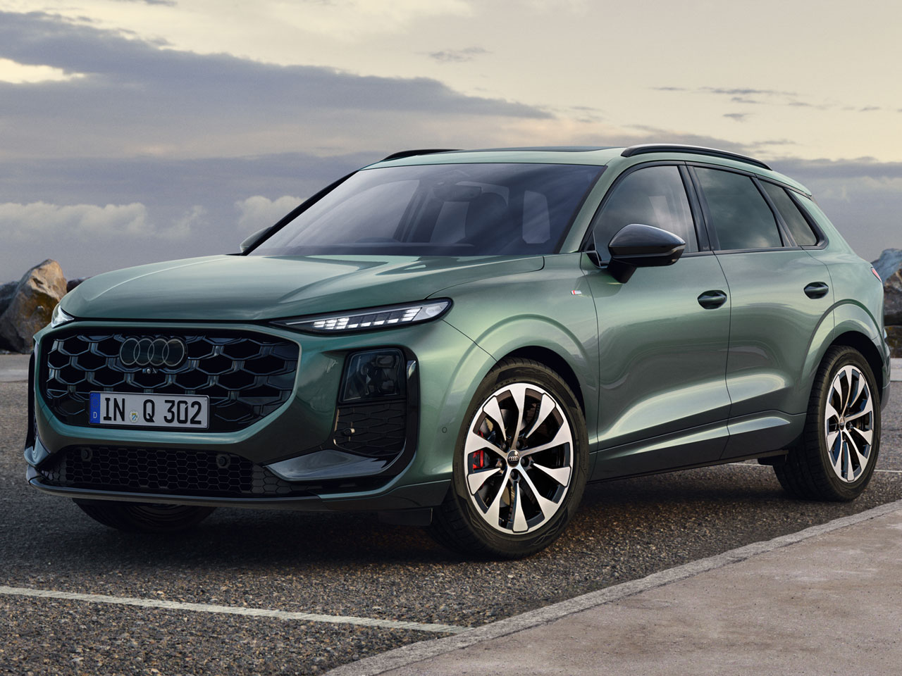 アウディ Q3 2026年モデル 新車画像