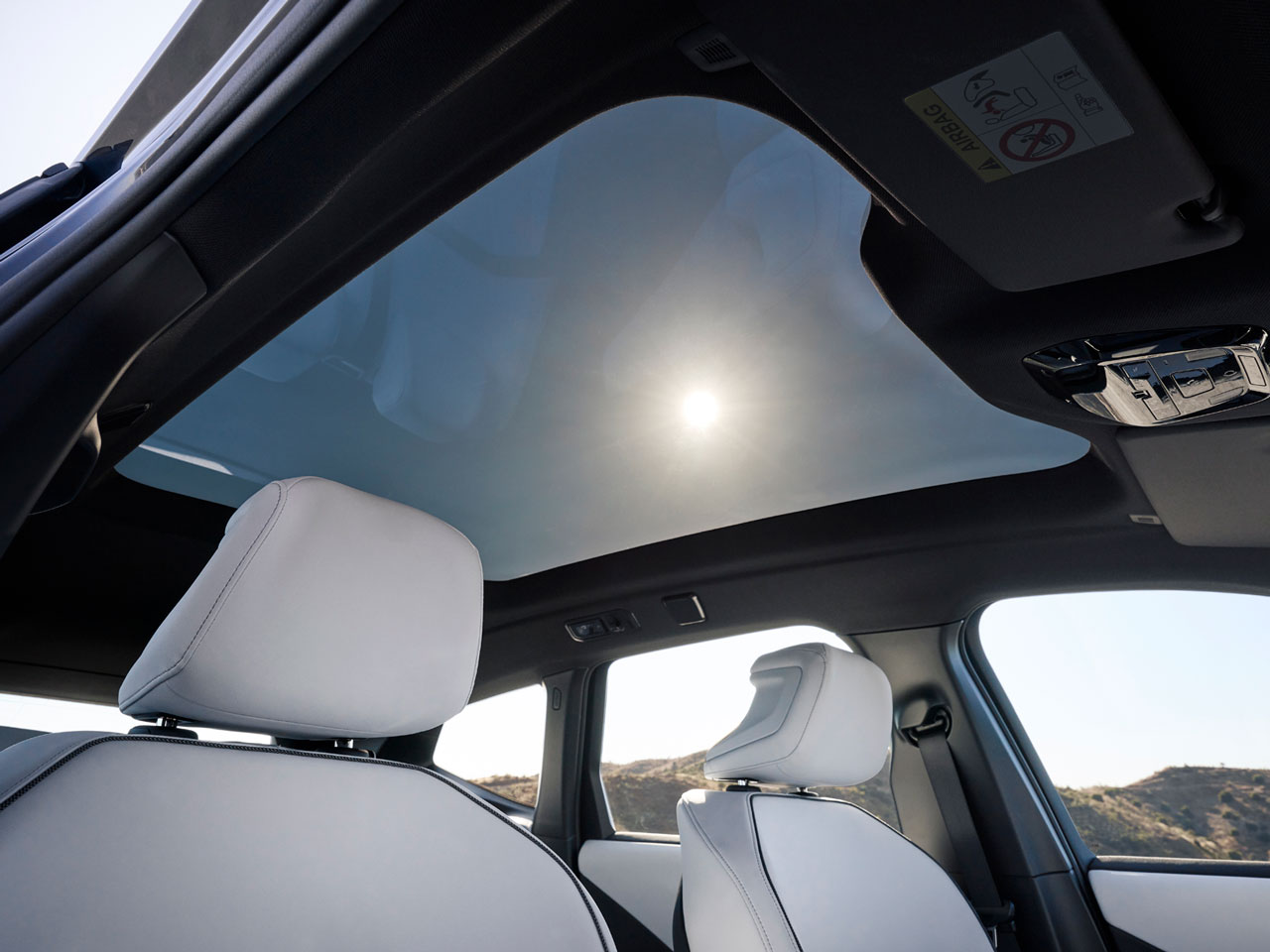 BMWX1 3L 最高級グレード サンルーフ2010年税月割り車検2026年3月 BMW iX3 2026年モデル 50 xDriveの価格・性能・装備・オプション（2026