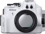 ニコン、水深45mまで対応する「Nikon 1 J4」用の防水ケース