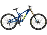 �t���[���[ �`�[�� 2019�N���f�� [�u���[]