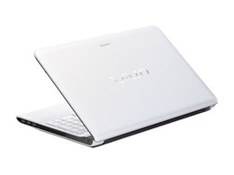 VAIO E�V���[�Y15 SVE1511AJ Celeron B840/�������[2GB���ڃ��f��