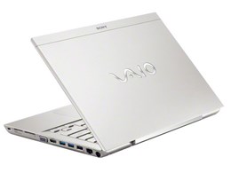 VAIO S�V���[�Y13 SVS1311AJ Core i5/�������[4GB���ڃ��f��