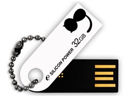 Touch 820 SP032GBUF2820V1W (32GB)