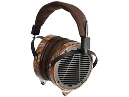 LCD-3 [Microsuede with Ruggedized Travel Case]