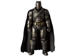 MAFEX obg} vs X[p[} WXeBX̒a A[}[hEobg}