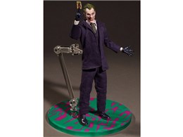 ����12�R���N�e�B�u DC�R�~�b�N�X �W���[�J�[