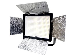 LED���C�g VL-U7100X