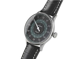 Pangaea Day Date PDD902P