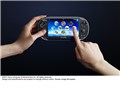 『操作イメージ1』 PlayStation Vita (プレイステーション ヴィータ) 3G/Wi-Fiモデル PCH-1100 AB01 [クリスタル・ブラック]の製品画像