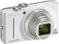 COOLPIX S8200 [�i�`�������z���C�g]