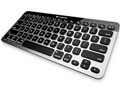 Easy-Switch Keyboard K811 [�V���o�[/�u���b�N]
