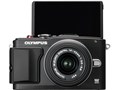 OLYMPUS PEN Lite E-PL6 �_�u���Y�[���L�b�g [�u���b�N]