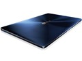 『本体 斜め』 ZenBook 3 UX390UA UX390UA-256G [ロイヤルブルー]の製品画像