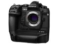 OM-D E-M1X �{�f�B