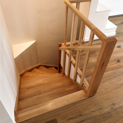 ���ւ���Ȃ���K�i�̌��z�ύX�E�K�i�����[�V��