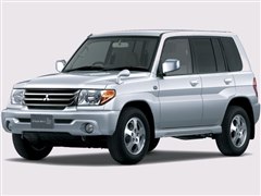 外装、エアロ 三菱 パジェロイオ 1998年モデル ZR 4WD (MT)の価格・性能・装備・オプション（2002年9月5日発売） 価格.com