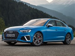 アウディ S4 2016年モデル ベースグレード (左ハンドル)の価格 アウディ S4 2016年モデル ベースグレード (左ハンドル)の価格