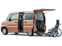 スズキ スペーシア 福祉車両 2023年モデル 車いす移動車 リヤシート付