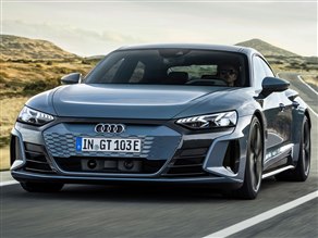 アウディ e-tron GT quattro 2021年モデルの価格・グレード一覧