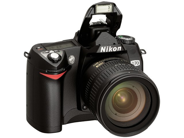 超美品　NIKON D70　デジタル ボディ ショット数 295枚　B565 Amazon | NIKON/ニコンデジタルカメラ D70 ボディ/BODY 610万画素