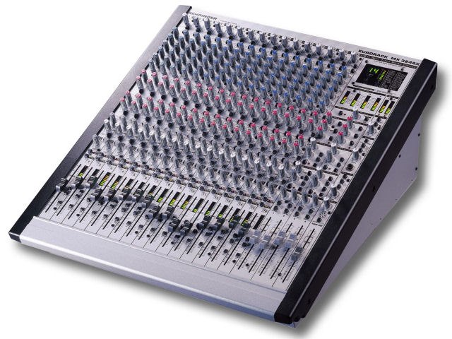 EURORACK MX3242Xの製品画像 - 価格.com