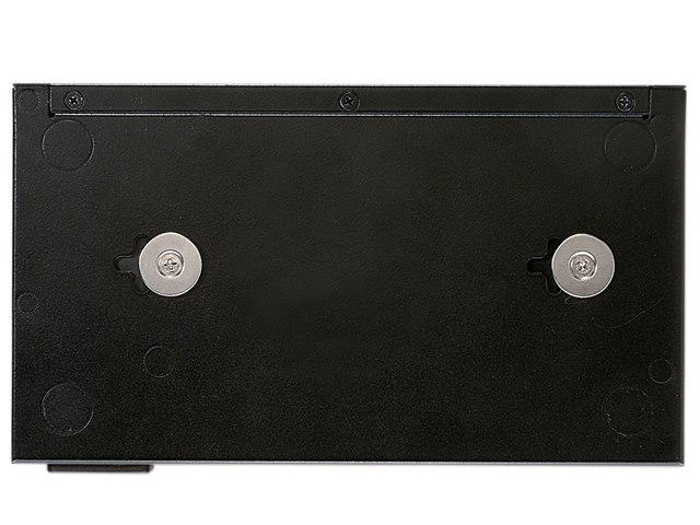 BUFFALO Giga対応 スイッチングHub ブラック LSW4-GT-8NS/BK 2mvetro Amazon | BUFFALO Giga対応 スイッチングHub ブラック LSW4-GT