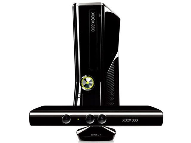 Xbox 360 250GB + Kinect (スペシャル エディション)の製品画像