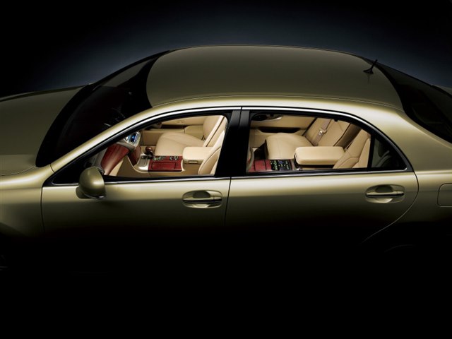 クラウン マジェスタ 2009年モデルの製品画像 - 価格.com