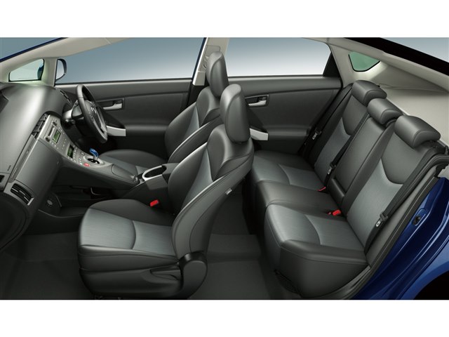 プリウスPHV 2011年モデルの製品画像 - 価格.com