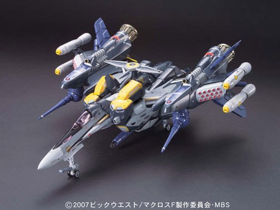 1/72 マクロスF VF-25S アーマードメサイアバルキリー オズマ機の製品