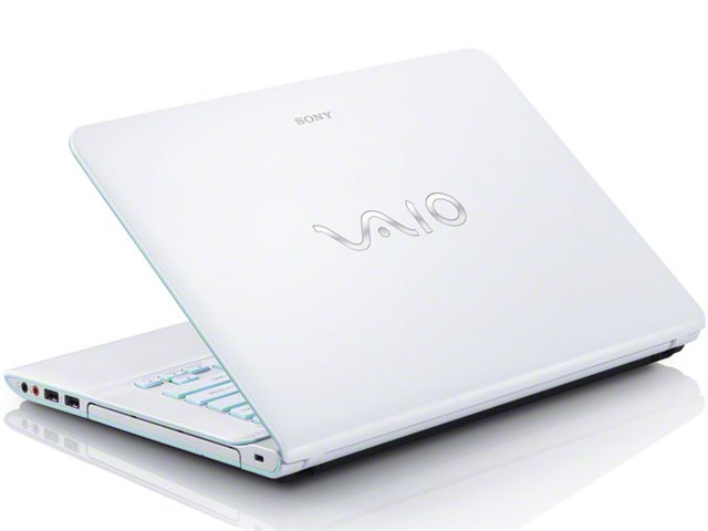 VAIO Eシリーズ SVE14A18FJW [ホワイト]の製品画像 - 価格.com