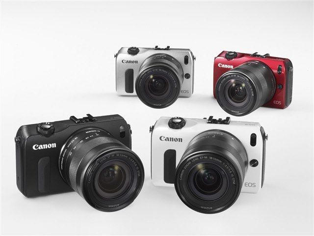 EOS M ダブルレンズキット [ブラック]の製品画像 - 価格.com