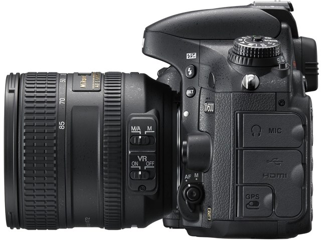 D600 ダブルレンズキットの製品画像 - 価格.com