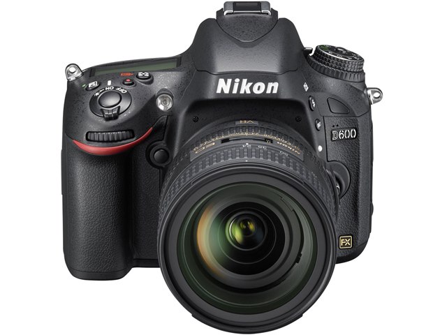 Nikon　デジタル一眼レフレンズ付きカメラ　D600 レンズなど色々セット D600 ダブルレンズキットの製品画像 - 価格.com