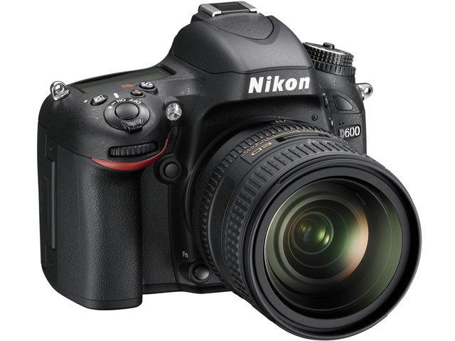 D600 ダブルレンズキットの製品画像 - 価格.com