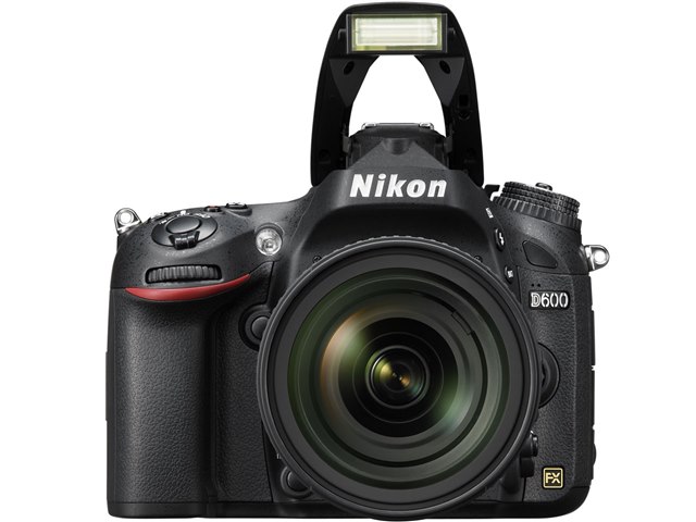 D600 ダブルレンズキットの製品画像 - 価格.com