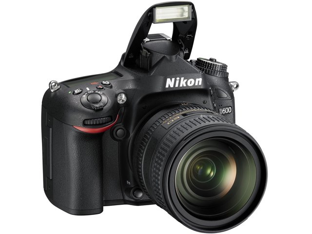 D600 ダブルレンズキットの製品画像 - 価格.com