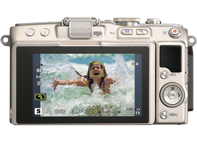 OLYMPUS PEN Lite E-PL5 ボディ [シルバー]の製品画像 - 価格.com