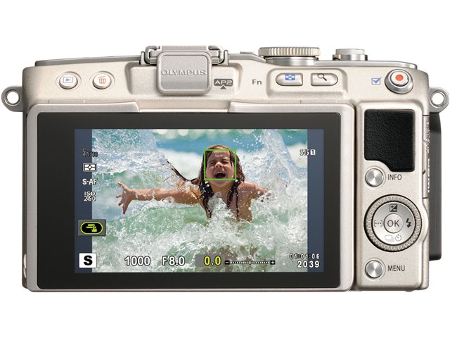 OLYMPUS PEN Lite E-PL5 レンズキット [シルバー]の製品画像 - 価格.com