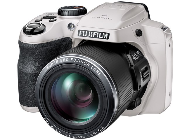 FinePix S8200 [ホワイト]の製品画像 - 価格.com