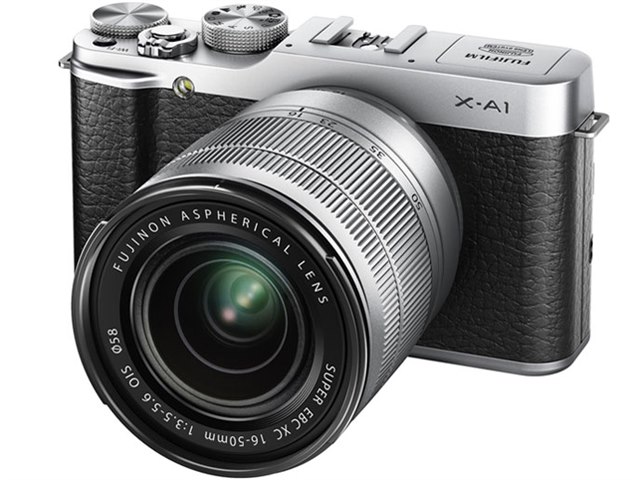 FUJIFILM X-A1 ダブルズームレンズキット [シルバー]の製品画像 - 価格.com