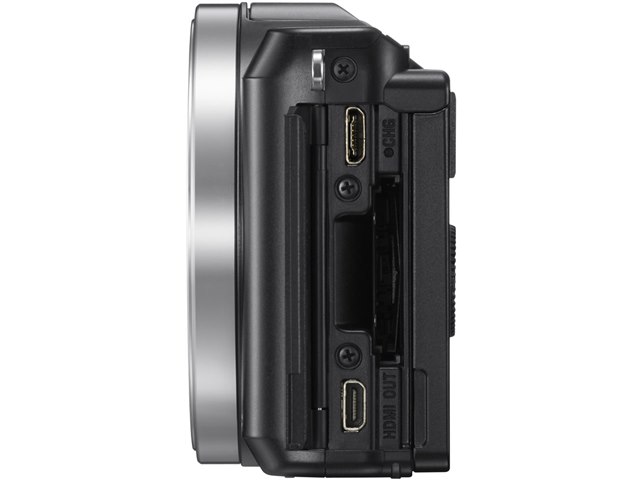 α5000 ILCE-5000L パワーズームレンズキット [ブラック]の製品画像