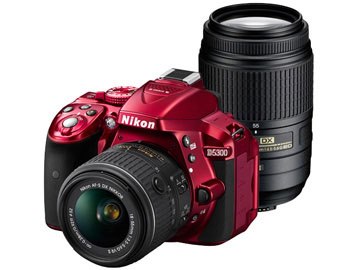 D5300 ダブルズームキット [レッド]の製品画像 - 価格.com