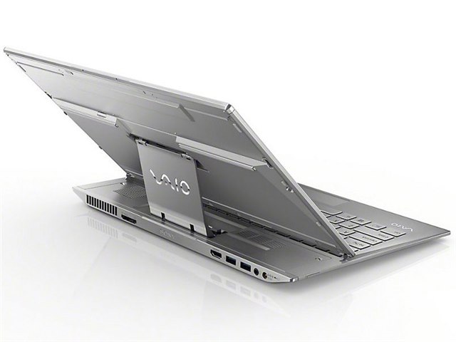 【VAIO】SVF 高性能i7 SSD512GB 8GB シルバー ノートPC VAIO】高性能i7 SSD512GB 8GB 高級アルマイト加工 ノートPC VAIO