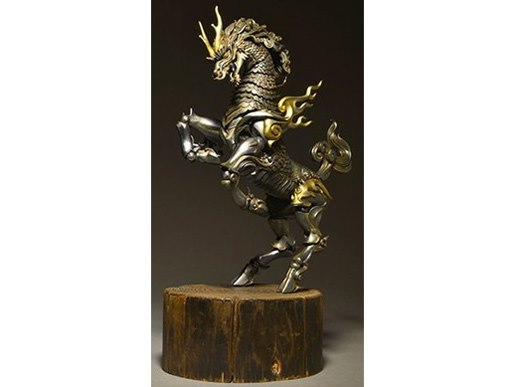 KT-001 竹谷式自在置物 麒麟 鉄錆地調版の製品画像 - 価格.com