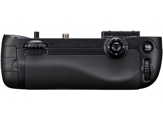 D7200 バッテリーパックキットの製品画像 - 価格.com