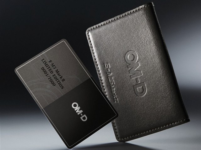 OM-D E-M5 Mark II Limited Edition Kitの製品画像 - 価格.com