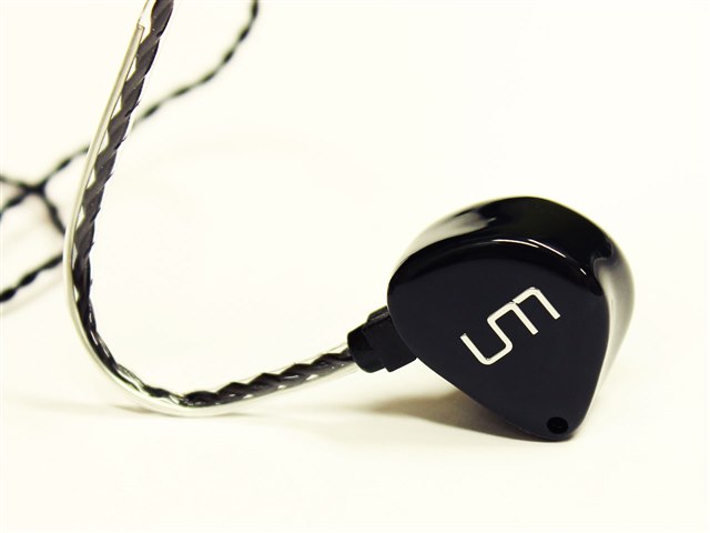 MACBETH UNM-3140の製品画像 - 価格.com